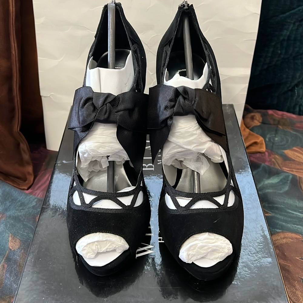 White House Black Market Vivienne sandals heels new nib sz 9.5 rich black suede.